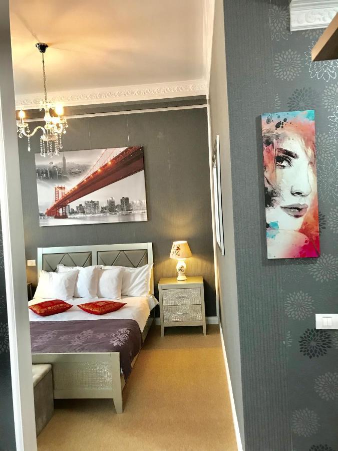 18 Boutique Pensión Bucarest